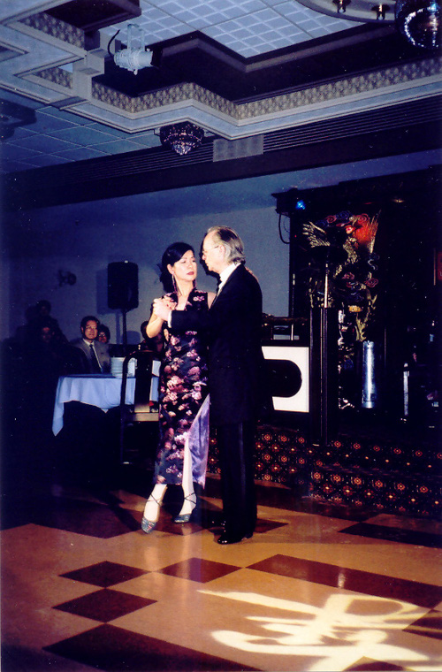 2002-ngan-Tango-show