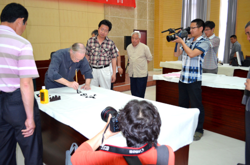 Jean-Yves Pelletier, Exposition mondiale de calligraphie chinoise Classique des mille caractères - Shenqiu, Henan 2012