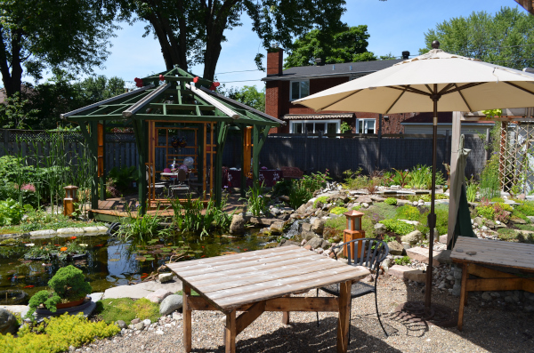 Belle construction de l'étang de jardin de Ngan Siu Mui par Jean-Yves Pelletier, 2011