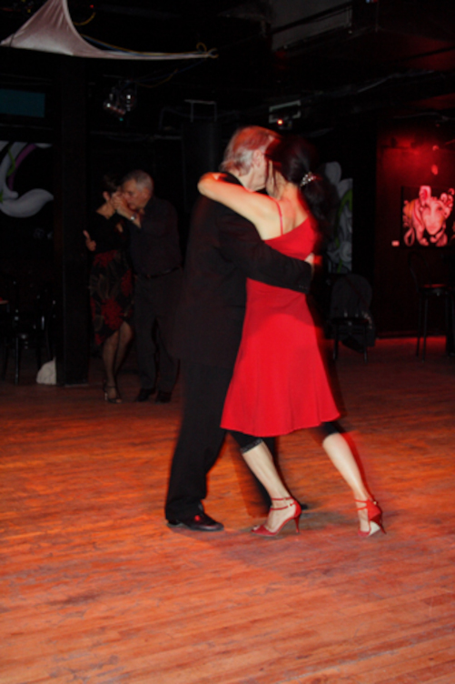 Jean-Yves Pelletier, Ngan Siu Mui, [Couple de tango] par Photographie de Douglas Rideout 2008